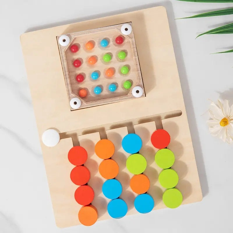 Juego de madera de lógica de cuatro colores - 559