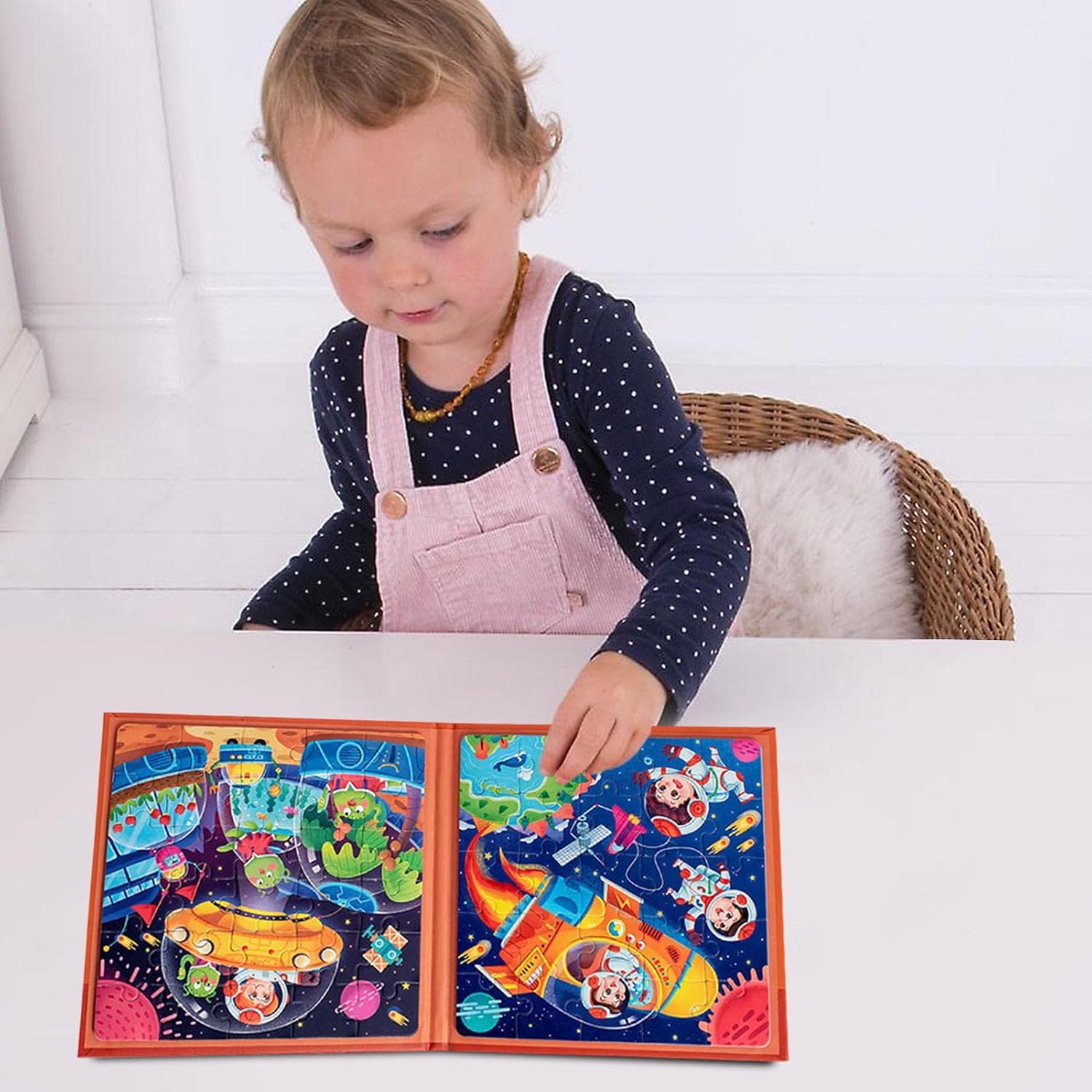 Magnetic Puzzle Travel, Magnetic Jigsaw Puzzle Travel Toy Car, Travel Games and Travel Toys for Boys and Girls 3-6 Years Old