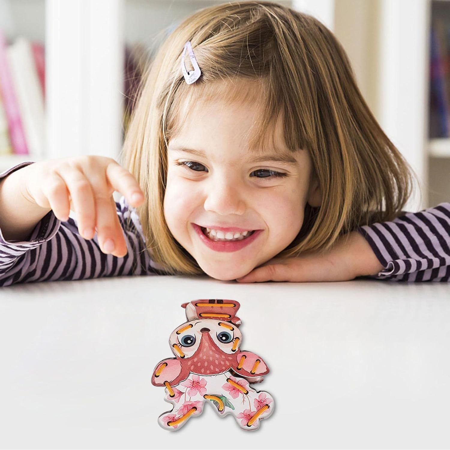 Ukuding Lacing for Toddler - Lacing Cardboard Sewing Cards Animal - Craft Supplies for Preschool Education Farm, Lacing Games, Activity Toys