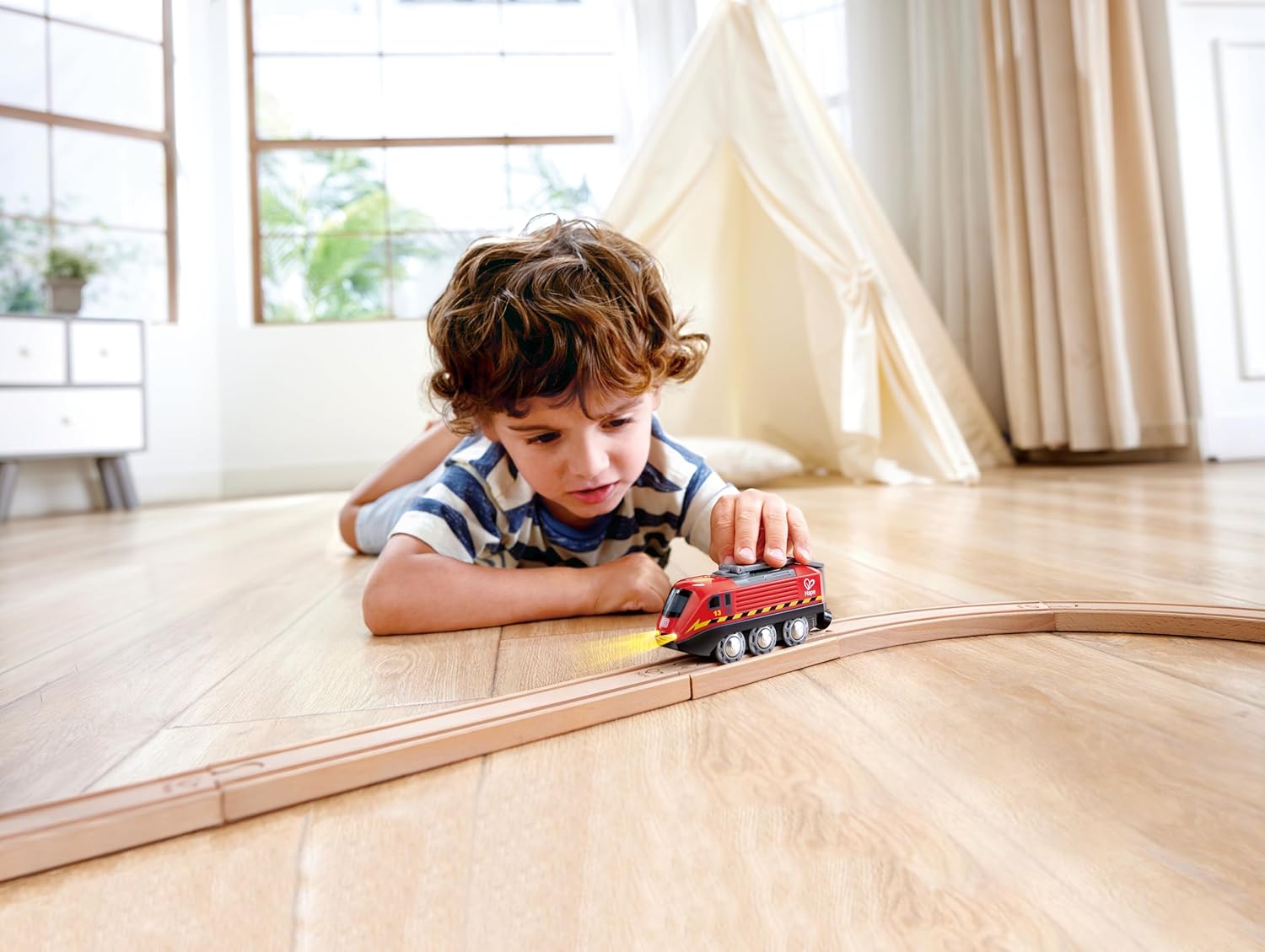 Fidtoy Wooden Crank Powered Train Toy Kids STEM Railway Engine