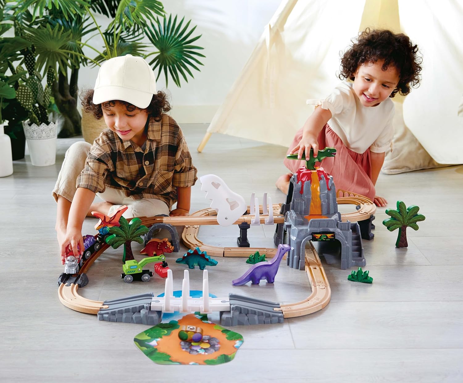 Fidtoy Dinosaur Railway Adventure Train Set Glow Track Toy