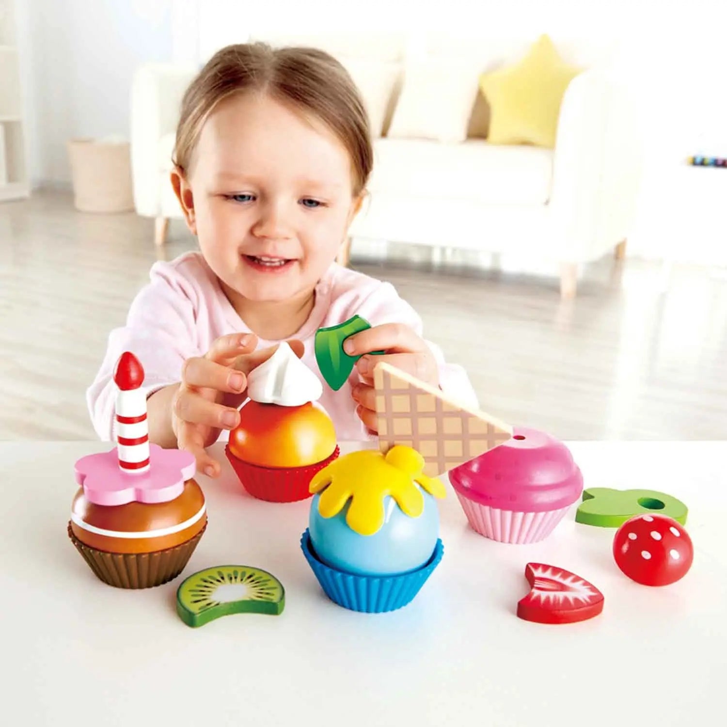 Fidtoy Wooden Cupcake Toy Set 18PCS Kids Pretend Play Dessert Kit
