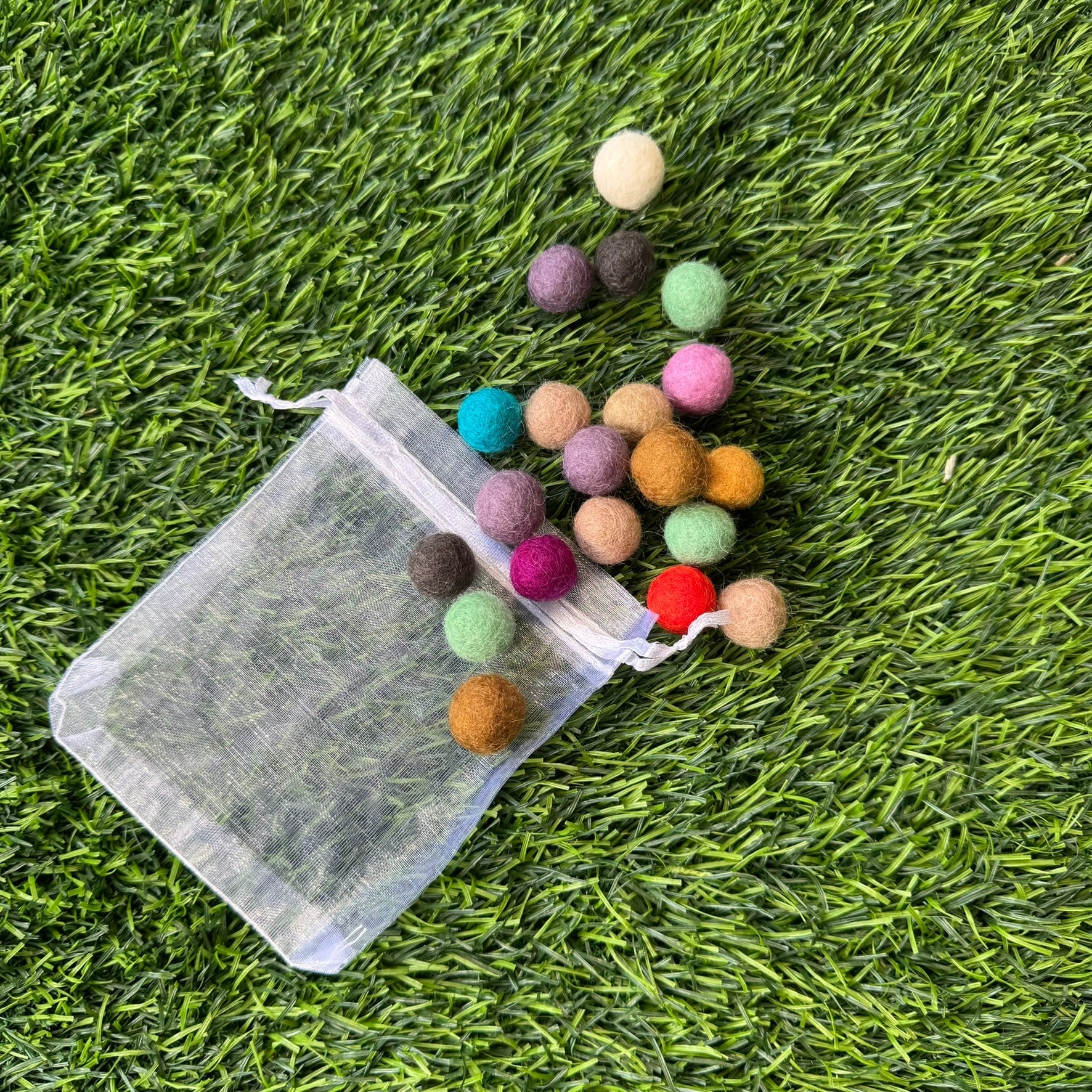 Felt Balls 1.5cm 2cm Natural Colours Art and Craft Pom Poms Ball
