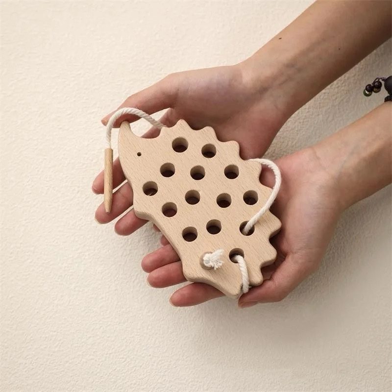 Wooden Hedgehog Lacing Toy – Fine Motor Activity for Toddlers