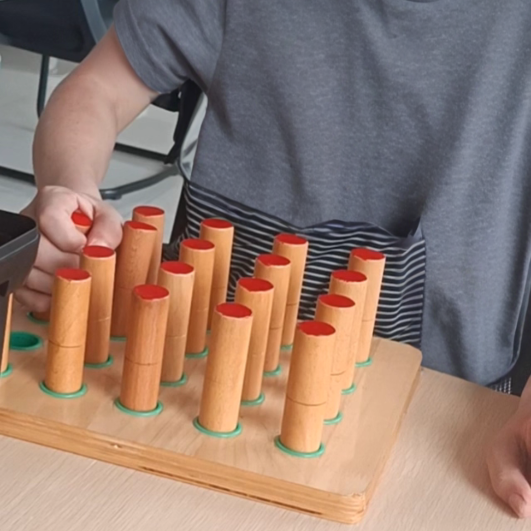XLarge Hand Therapy Equipment Wooden Finger Exerciser Pegboard for Motor Skill Improvement