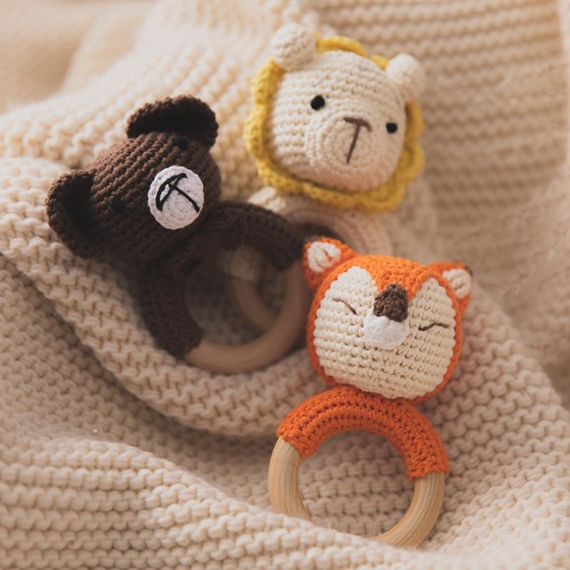 Fidtoy Crochet Wooden Baby Rattle – Soft Newborn Sensory Toy with Wooden Ring