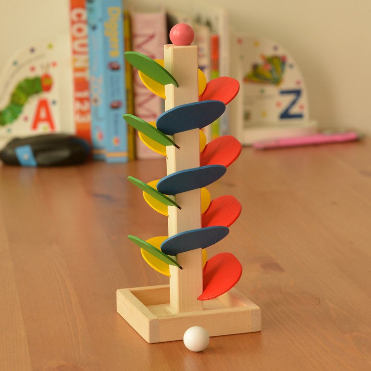 The slide tree / marble run - Educational toy
