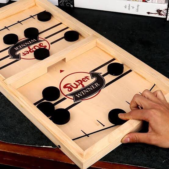 Fidtoy Fast Sling Puck Board Game – Wooden Family Tabletop Game
