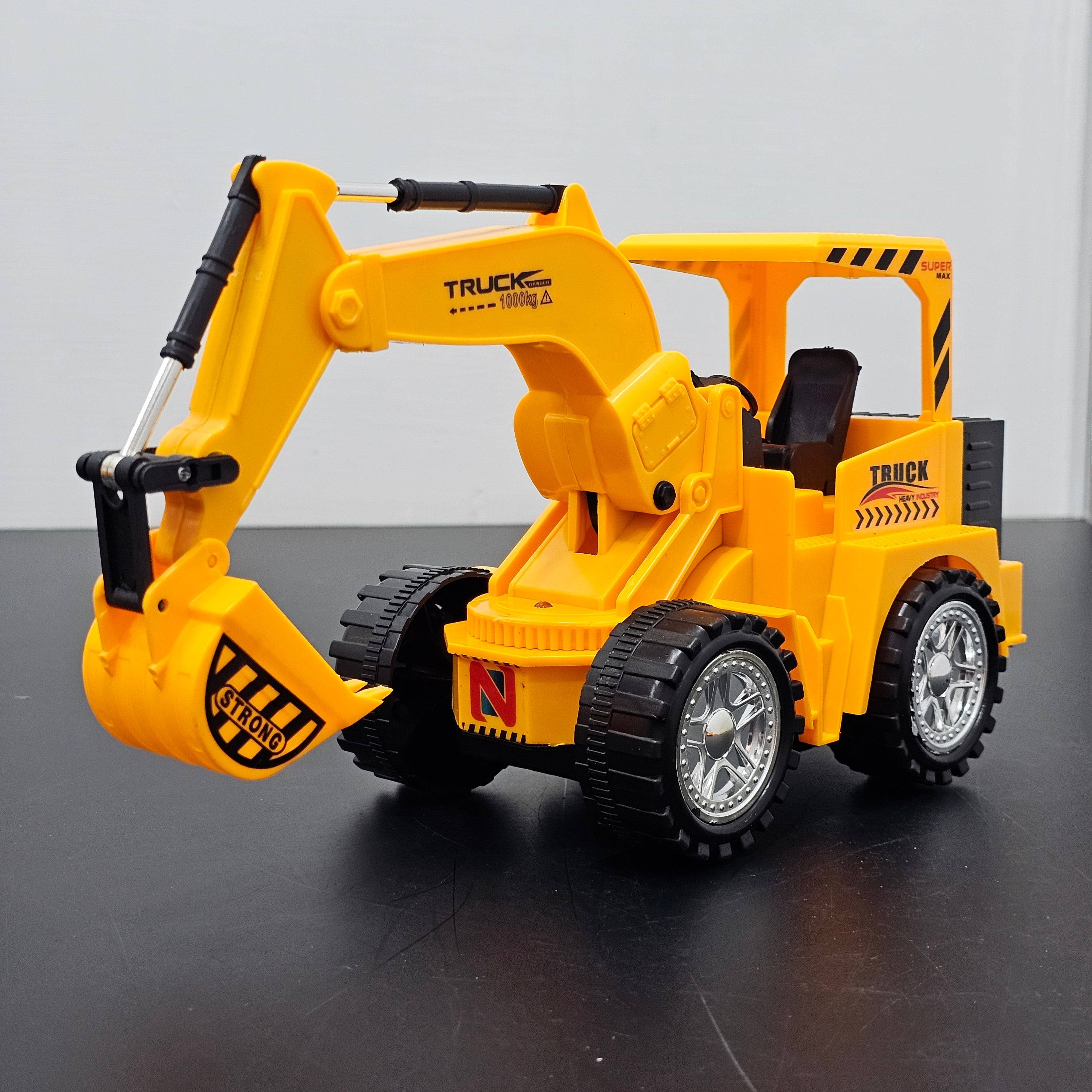 King of Truck – 5 Channel Full-Function Construction Vehicle with Lights & Mechanical Arm | Bacha Toys