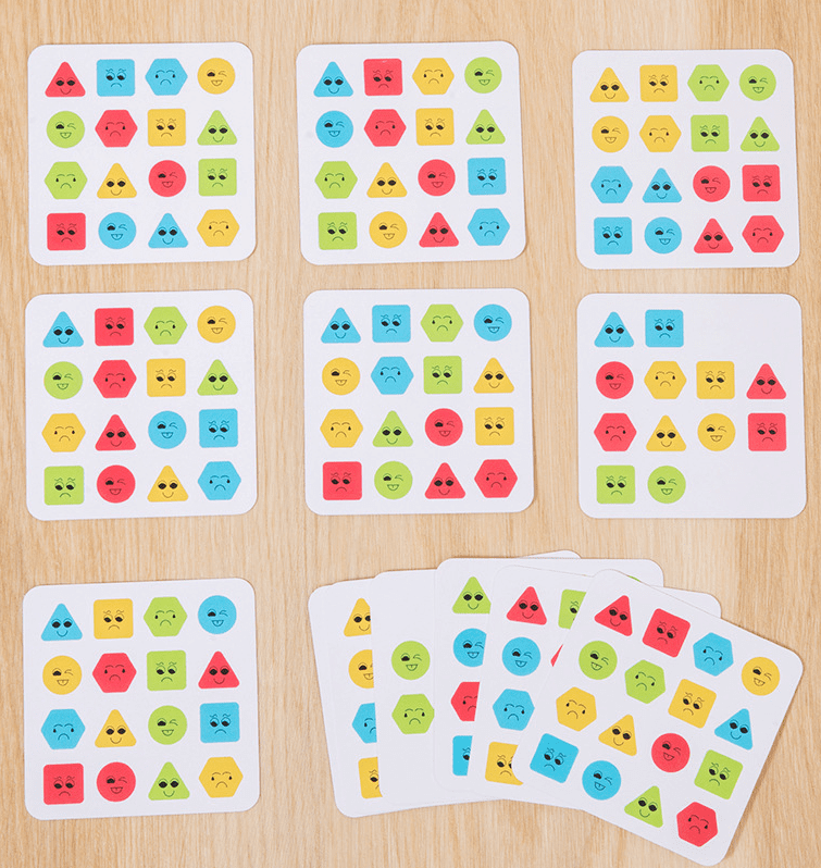 Bear-Shaped Wooden Logic Game – 2-Player Pattern Matching Strategy Toy with Bell for Kids