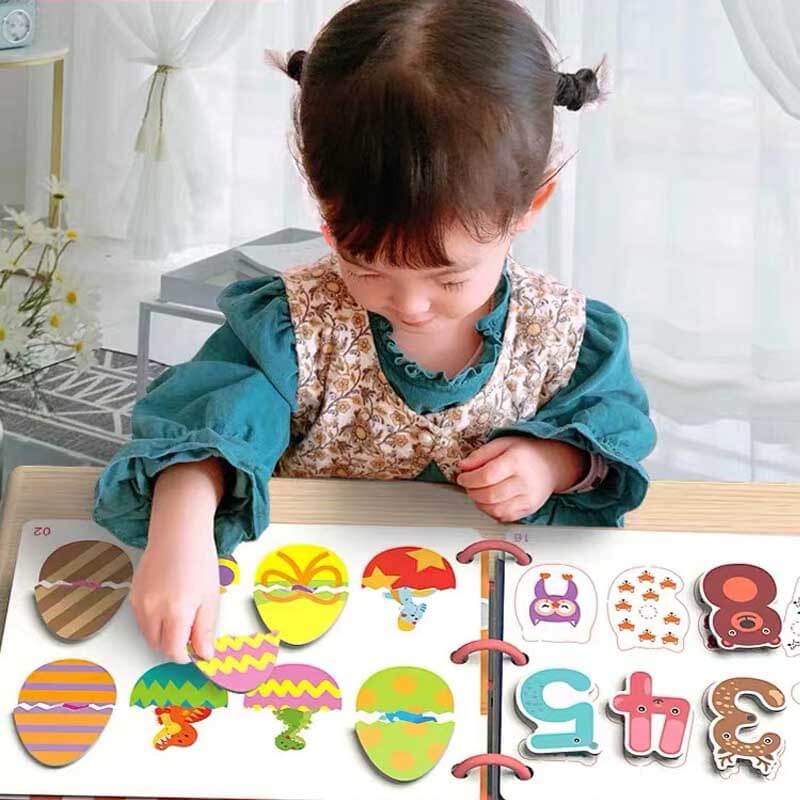 Fidtoy Montessori Livre d'éveil silencieux pour tout-petits | Livre d'activités éducatif et interactif pour apprendre les chiffres, les animaux, les légumes et la circulation routière