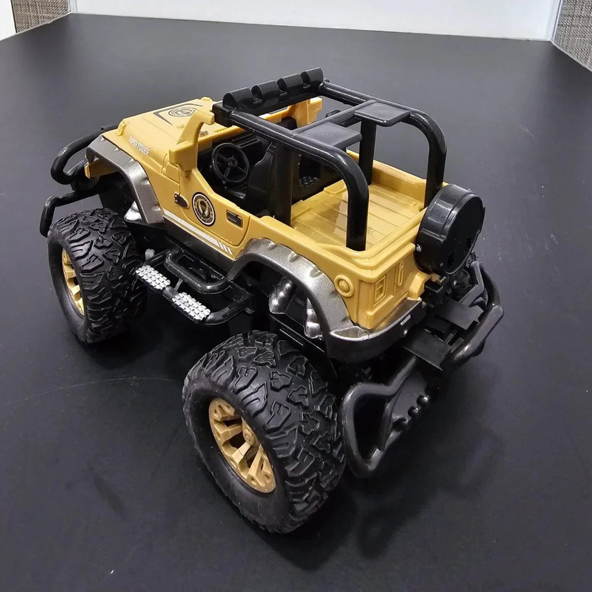 Military R.C. Car – Remote Control Series | Bacha Toys