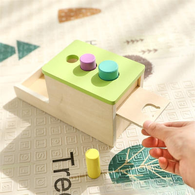 Caja Montessori de seguimiento visual de permanencia del objeto