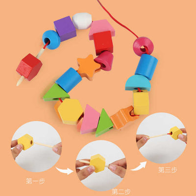 Jeu de laçage et de pêche avec cinq ensembles de colonnes de formes en bois - 003