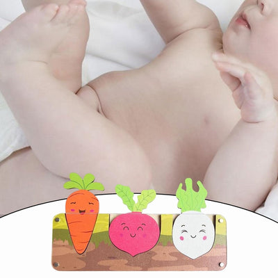 Fidtoy Carrot Pull Busy Board Toy Montessori Fine Motor Toy for Toddlers Wooden Sensory Activity Board Accessory Hand Eye Coordination Learning Toy Gift