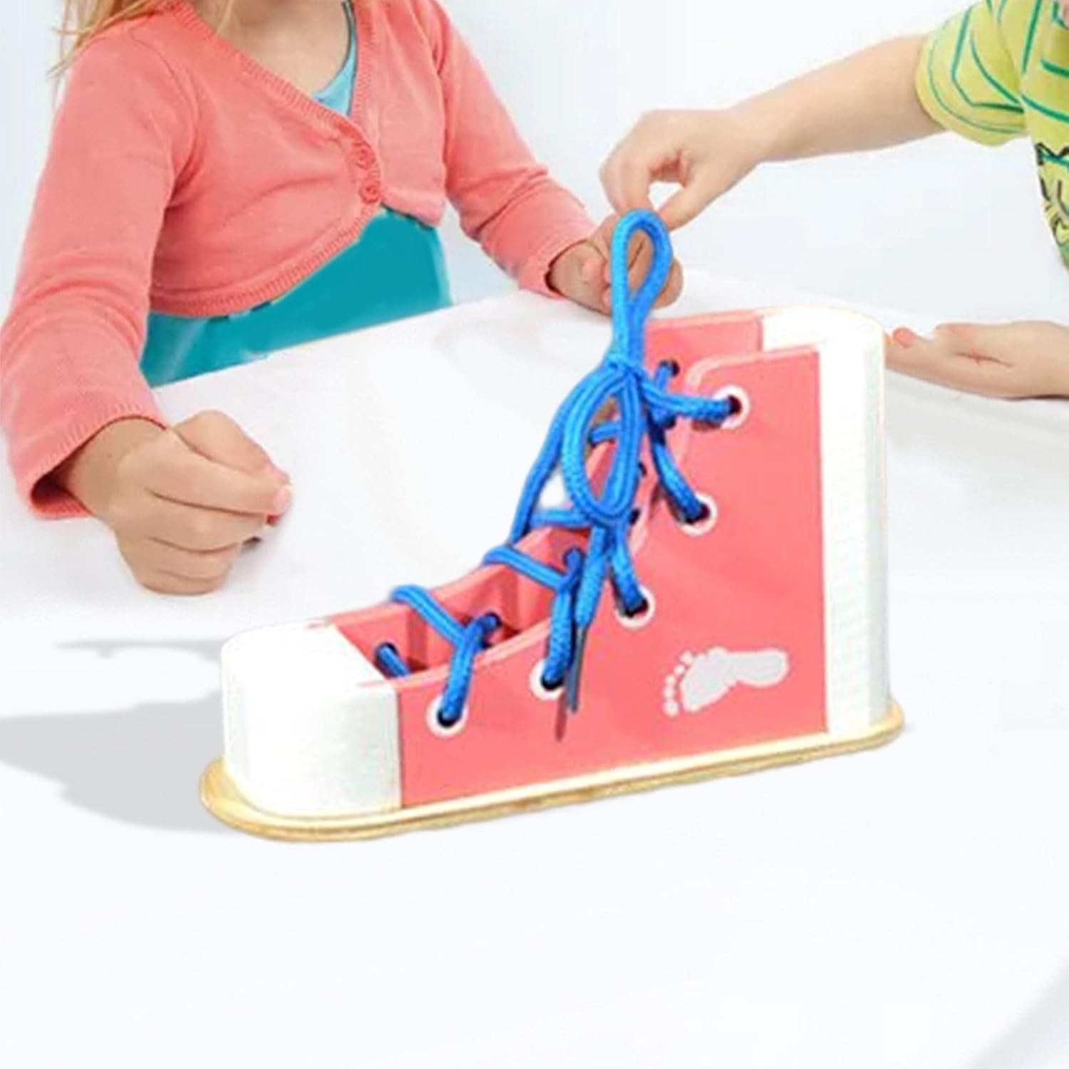 harayaa Montessori Wood Lacing,Preschool Practice Tying Shoes Tying Board, Tie Learning Tool for Toddler Children Kids, Pink