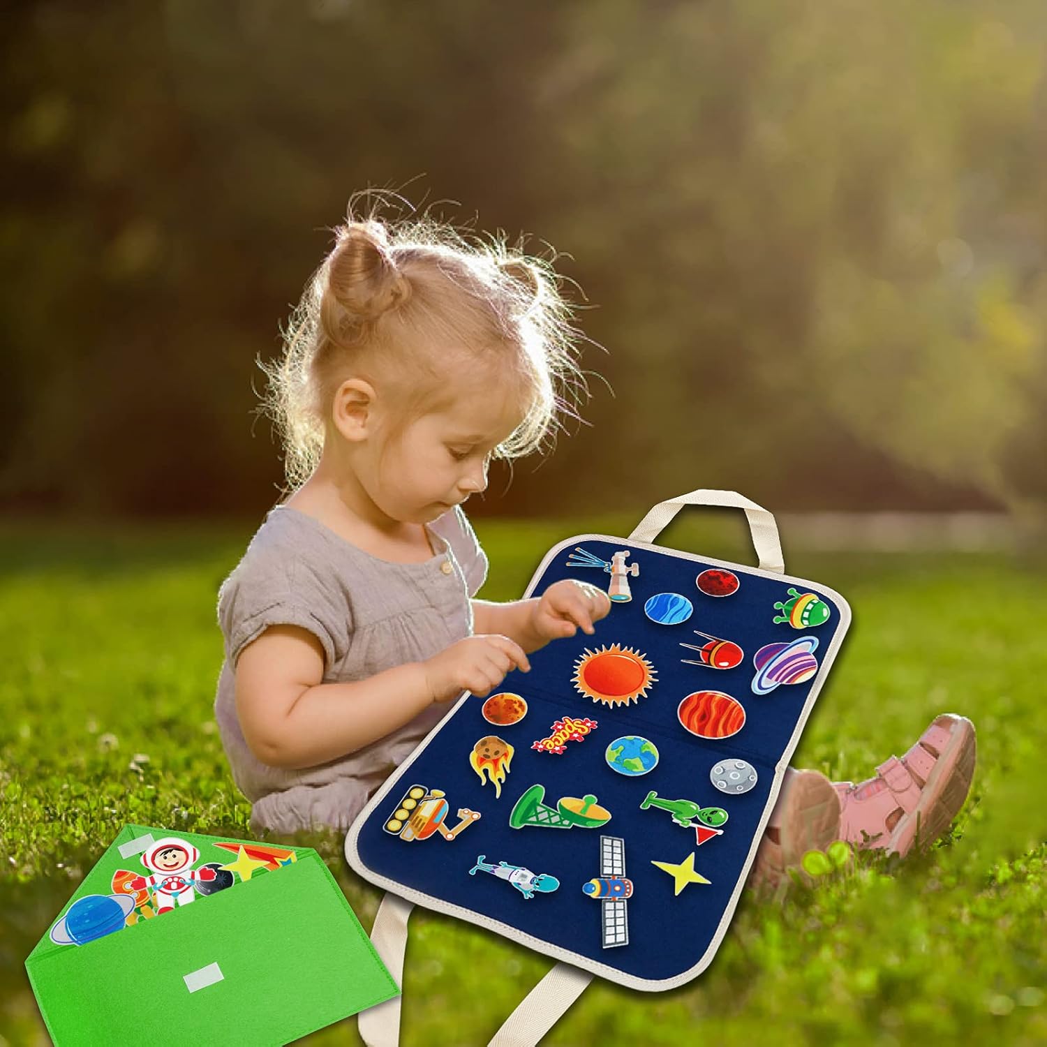 Craftstory Kids Solar System Toys Travel Felt-Board for Toddler, 25 Pieces Planets Space Flannel Board Story Set for Preschool Early Learning Storytelling Activity Interactive Play Gifts for Ages 3+