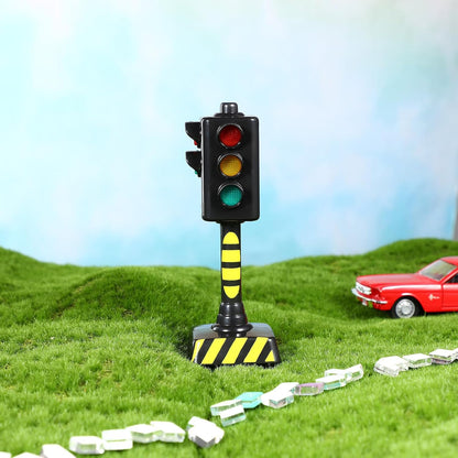 STOBOK 2Pcs Traffic Light Toy for Kids, Mini Traffic Signal Light Model, Realistic Road Scene for Children Learning Rules Educational Toy