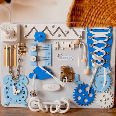 Fidtoy Busy Board XXL 13 Complicaciones para niños pequeños – Juguete de aprendizaje Montessori para habilidades motrices finas y juego sensorial