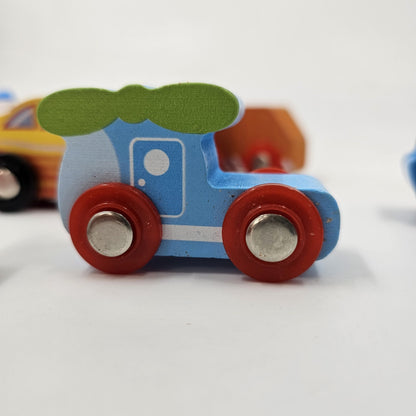 Wooden Colourful small car 1pc random design will be shipped - EKT2872
