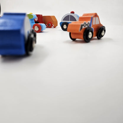 Wooden Colourful small car 1pc random design will be shipped - EKT2872