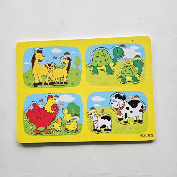 Wooden Family Animal Matching Puzzle - EKT3109