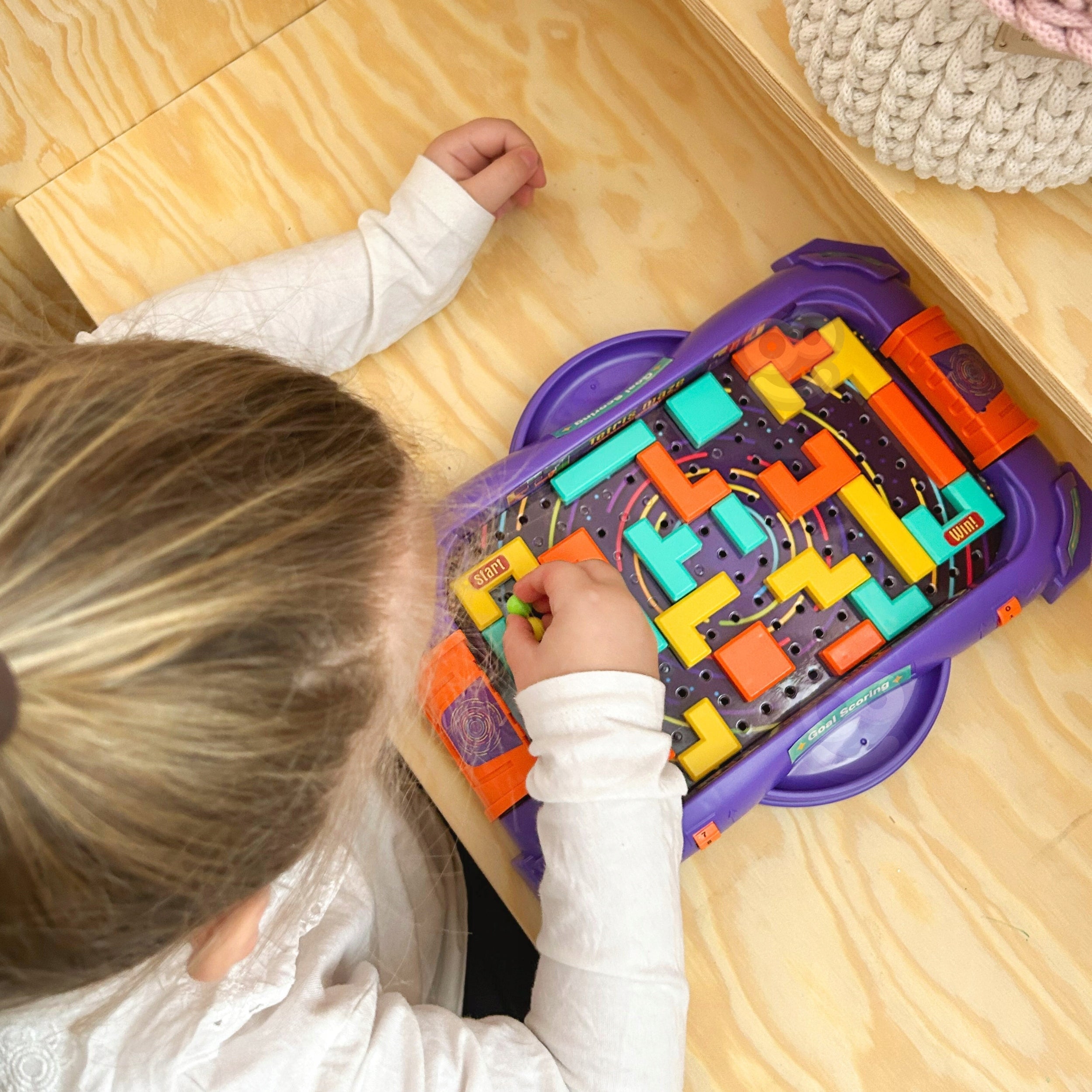 Multiplayer Craze Maza Board Game Series