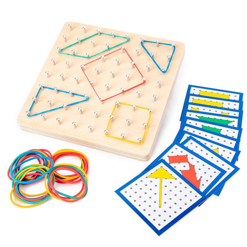 Jeu de formes géométriques en bois Fidtoy – Jouet éducatif pour enfants (mathématiques et géométrie) avec élastiques