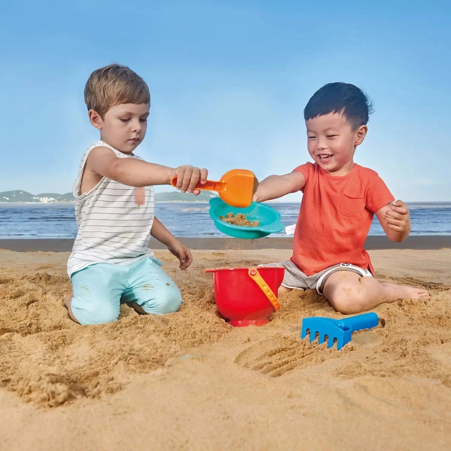 Fidtoy Beach Sand Toy Set Kids Bucket Shovel Rake Playset