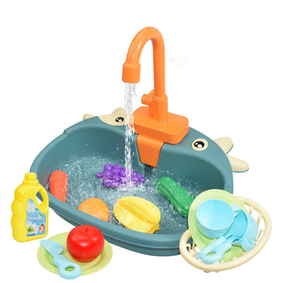 Lavabo Montessori pour enfants avec de l'eau