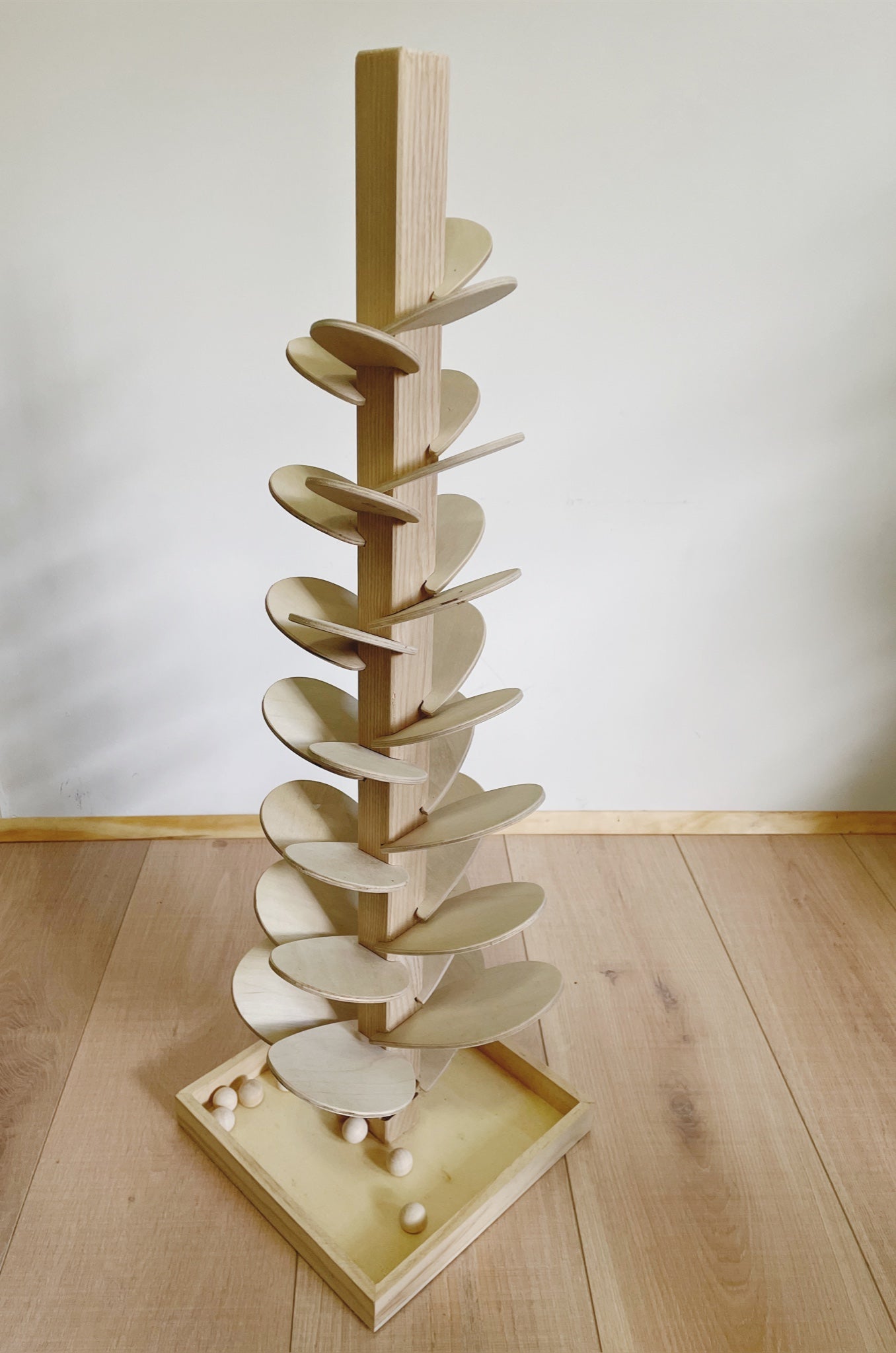 Large 72cm Musical Tree Wood Sounding Marble Run Toy !