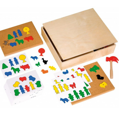 Tapotez une image, marteau en bois, clou, jeu de tableau en liège géant pour la maternelle