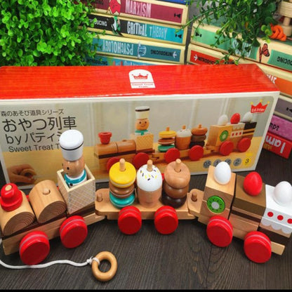Snack stacker Tractor trains- Fine motor skills toys