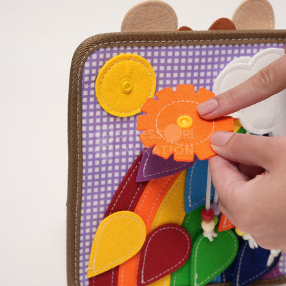 Montessori Genius Giraffe Book