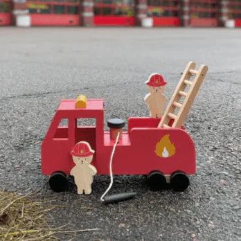 Camion de pompier en bois