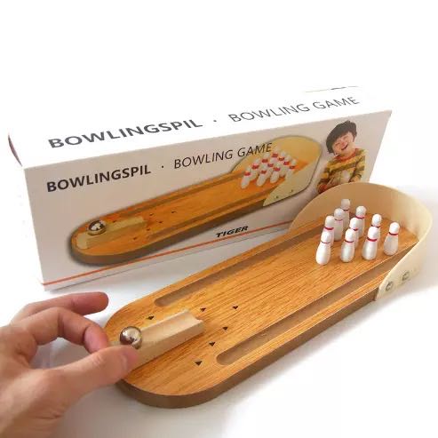 Mini juego de bolos de madera - Juguetes para desarrollar la motricidad fina