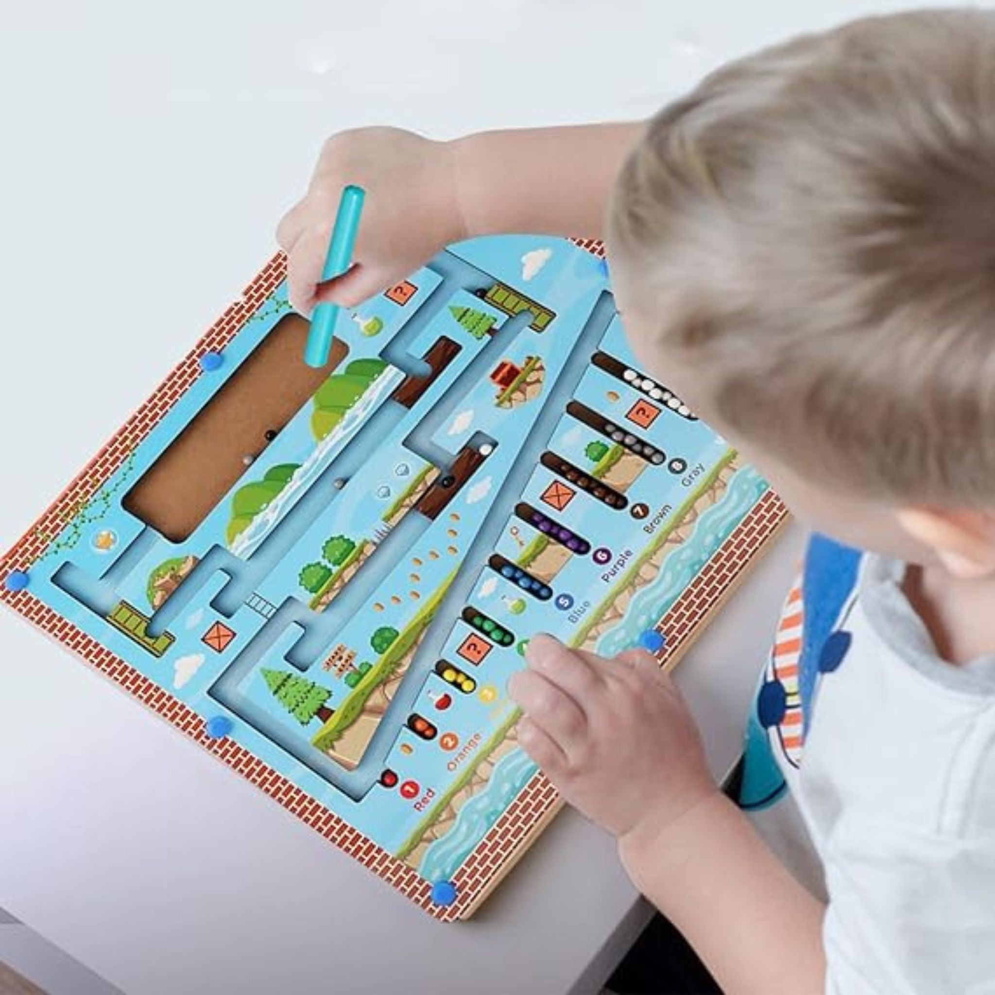Laberinto Montessori para clasificar colores