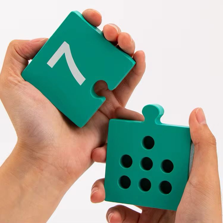 Counting Pegs Puzzle – Wooden Number Matching and Fine Motor Math Game