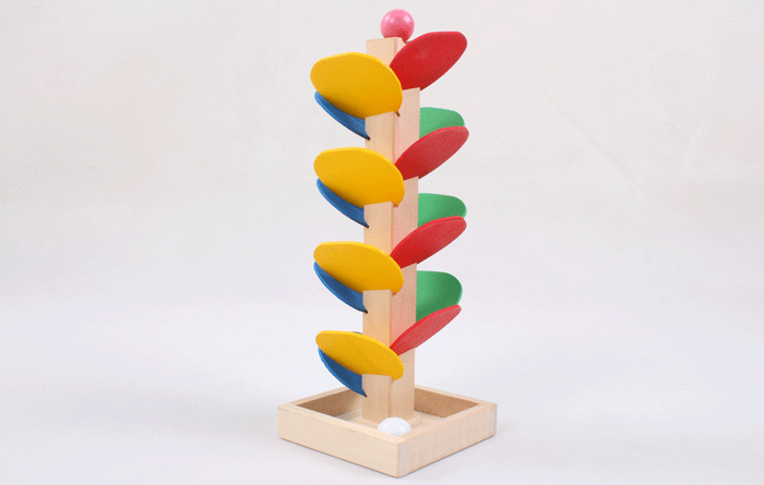 The slide tree / marble run - Educational toy