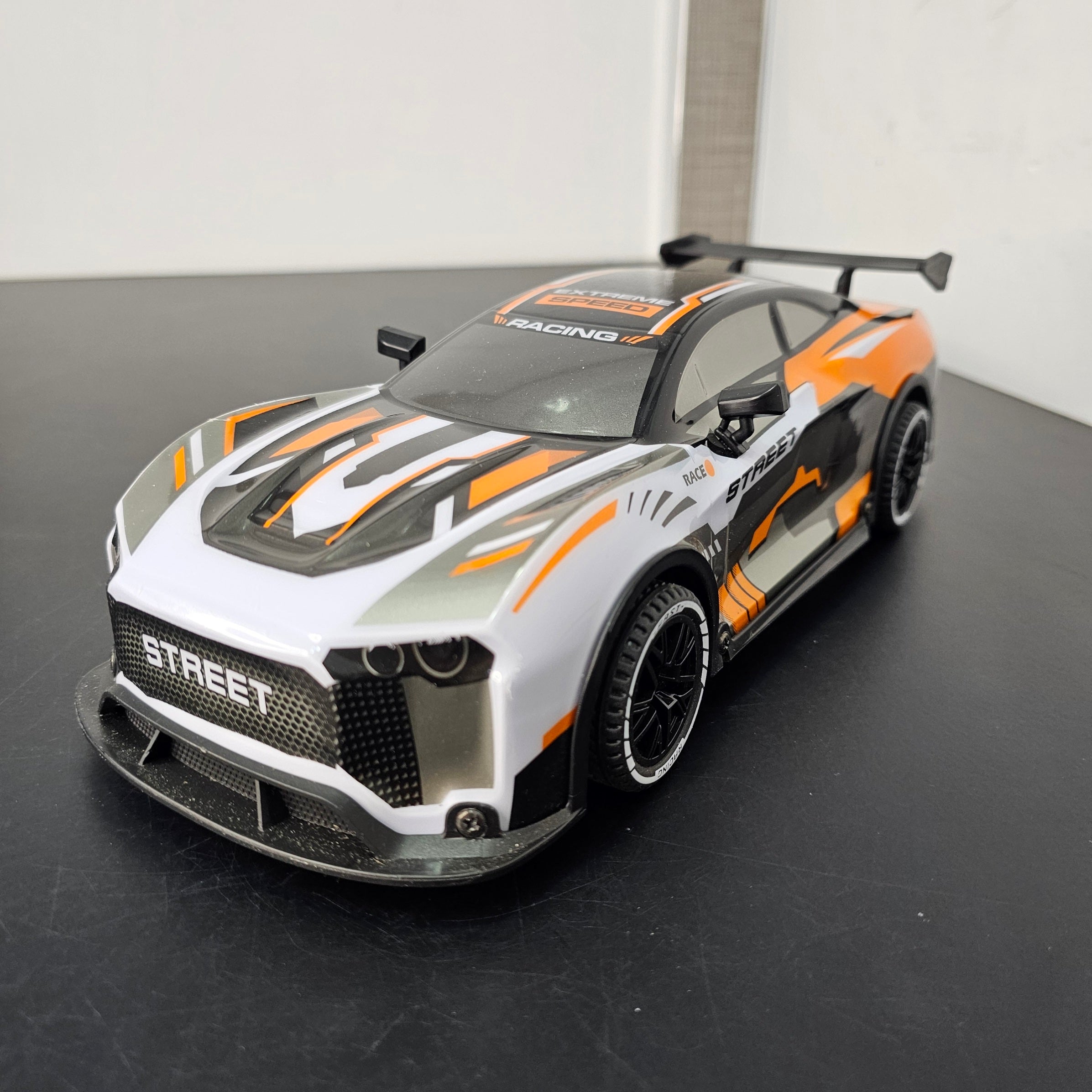 RC Car 27MHz 1:14 Scale – Light Effect, Full Function | Bacha Toys