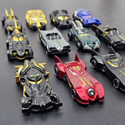 Série Batman Voitures moulées sous pression – Ensemble de 12 pièces | Collection de voitures miniatures de super-héros pour enfants | Bacha Toys