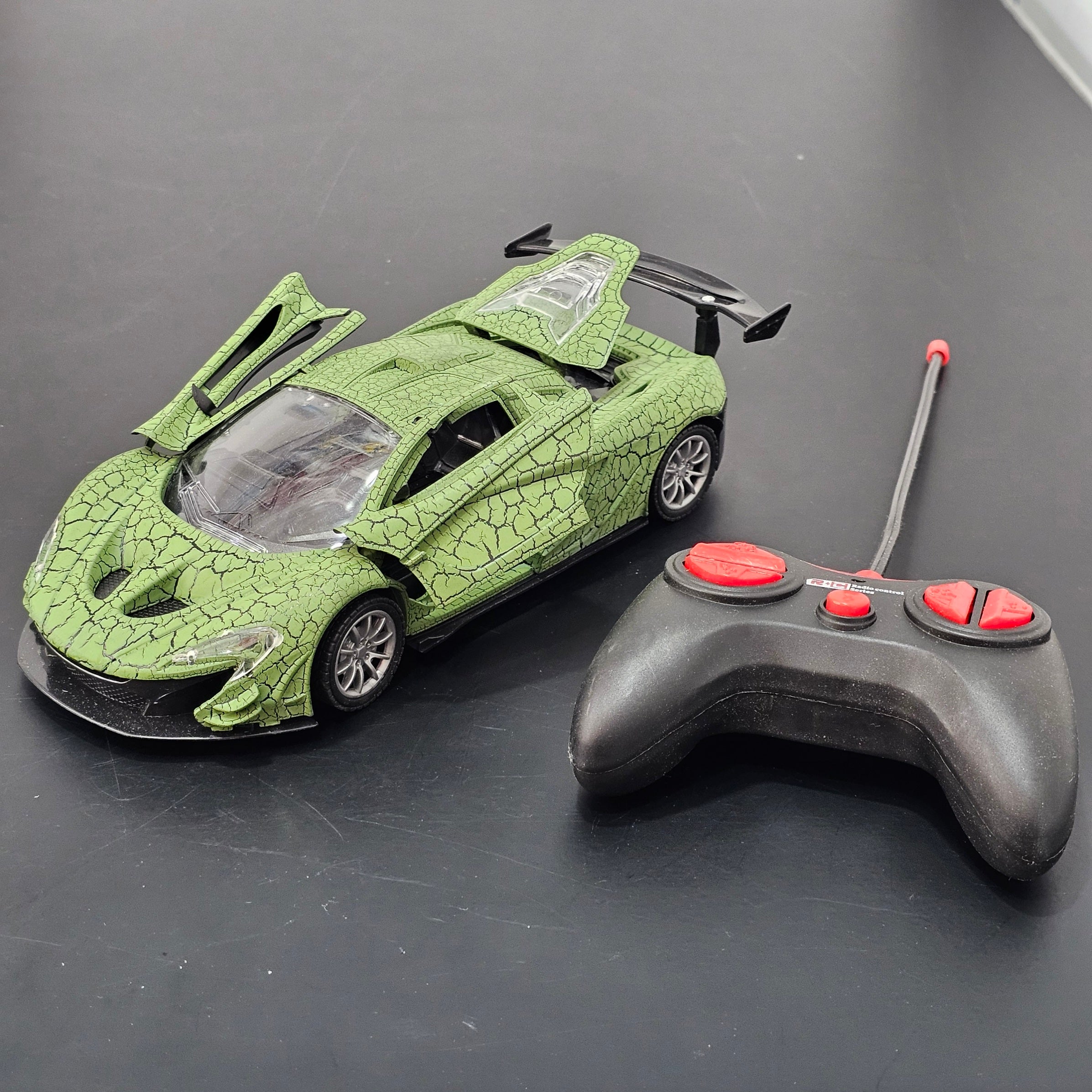 1:18 Scale Sports RC Car – Multi-Directional Control & Cool Lighting | Bacha Toys