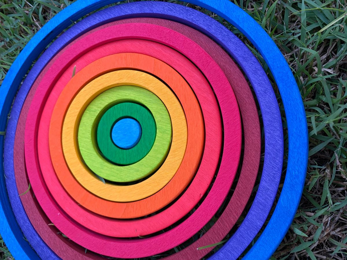 Wooden Rainbow Concentric Circle Plate Buidling Set